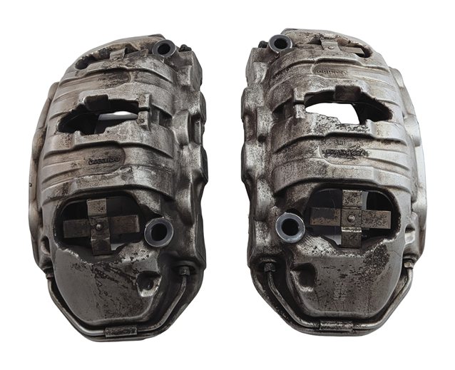 Thumbnail 4: 11-18 PORSCHE CAYENNE (958) FRONT LEFT & RIGHT BRAKE CALIPER SET (SILVER BREMBO)