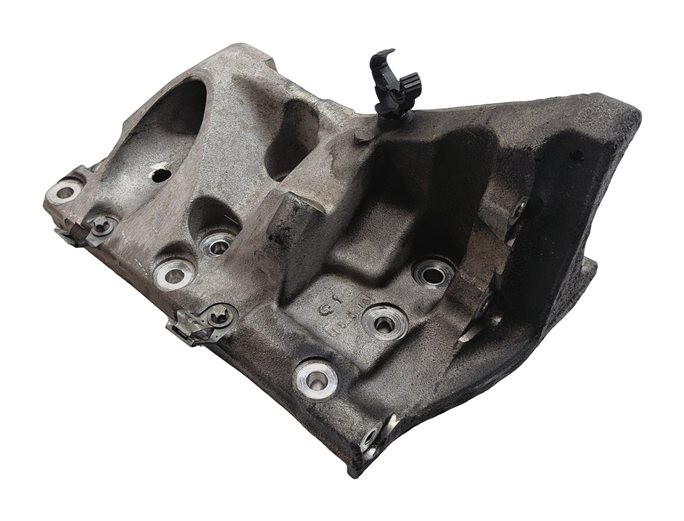 Thumbnail 4: 2011 PORSCHE CAYENNE (958) 4.8L (M48.02) NON TURBO ENGINE MOTOR MOUNT BRACKET