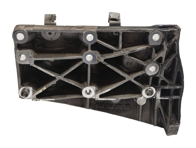 Thumbnail 5: 2011 PORSCHE CAYENNE (958) 4.8L (M48.02) NON TURBO ENGINE MOTOR MOUNT BRACKET