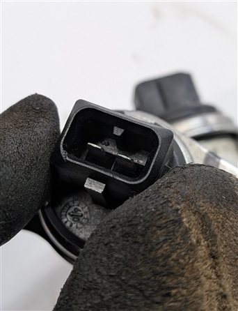 Thumbnail 4: 2011 PORSCHE CAYENNE (958) 4.8 NON TURBO ENGINE CAMSHAFT TIMING SOLENOID SET/2