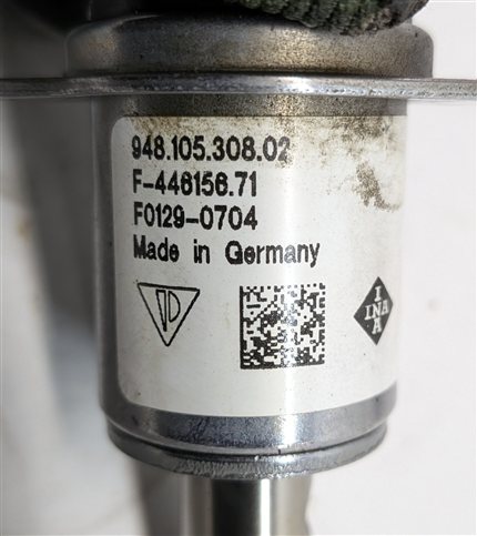 Thumbnail 6: 2011 PORSCHE CAYENNE (958) 4.8 NON TURBO ENGINE CAMSHAFT TIMING SOLENOID SET/2