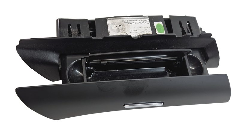 Thumbnail 2: 2011 PORSCHE CAYENNE (958) REAR RIGHT DOOR SLIDE OUT CUBBY COMPARTMENT