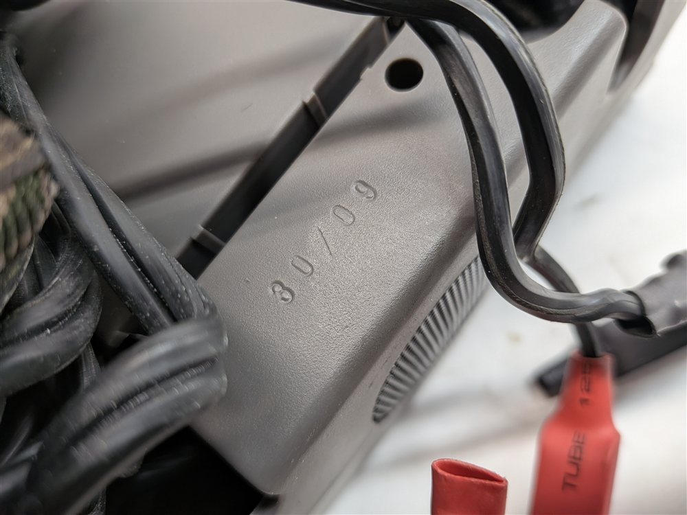 Thumbnail 9: 2011 PORSCHE CAYENNE (958) EMERGENCY ROADSIDE SPARE TIRE AIR COMPRESSOR PUMP