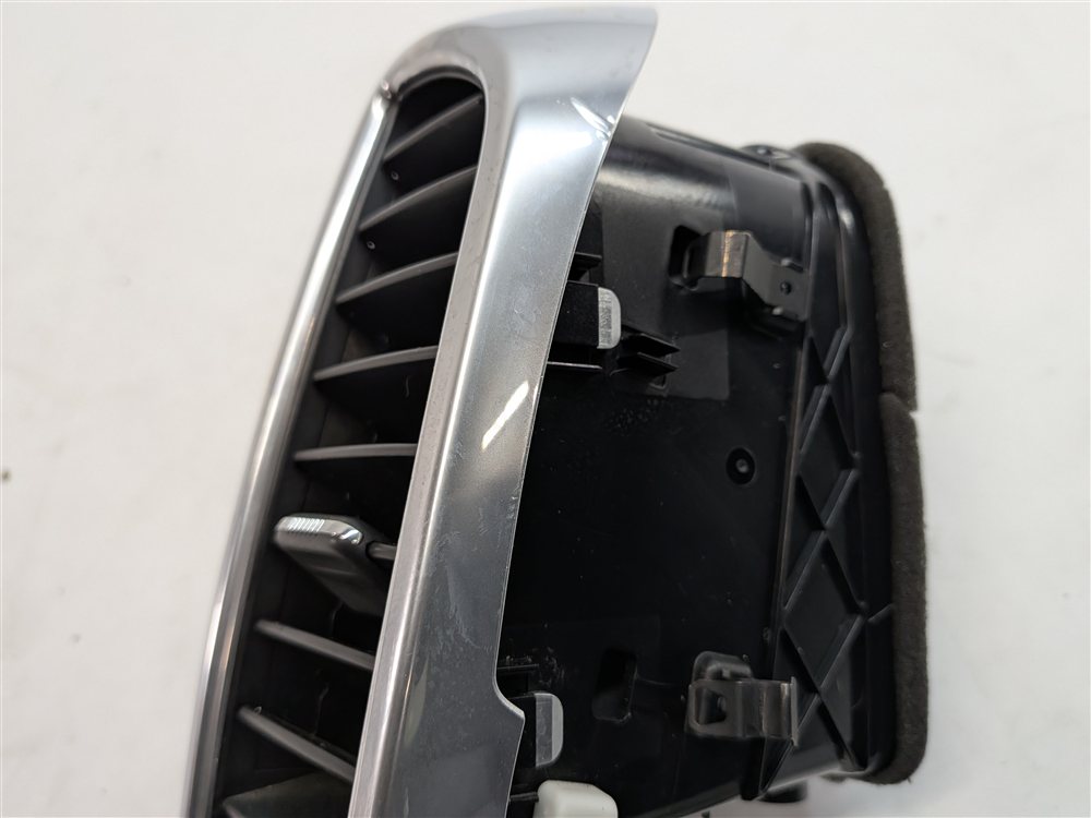 Thumbnail 9: 2011 PORSCHE CAYENNE (958) FRONT CENTER RIGHT DASH HEAT AIR AC HVAC VENT (Black)