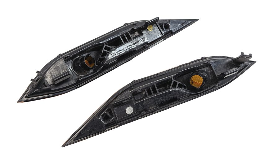 Thumbnail 4: 2011 PORSCHE CAYENNE 958 FRONT LEFT & RIGHT SIDE FENDER MARKER LIGHT LAMP SET/2