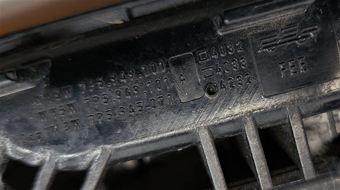 Thumbnail 5: 2011 PORSCHE CAYENNE 958 FRONT LEFT & RIGHT SIDE FENDER MARKER LIGHT LAMP SET/2