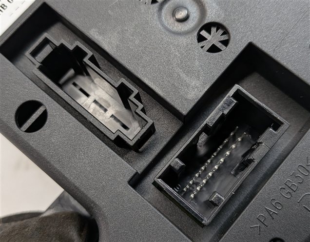 Thumbnail 7: 2011 PORSCHE CAYENNE (958) CENTRAL LOCK LOCKING SWITCH BUTTON PANEL