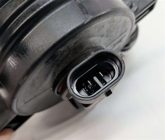 Thumbnail 5: 2012-2015 BMW X1 (E84) RIGHT FRONT PASSENGER FOGLIGHT FOG LIGHT LAMP