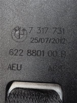 Thumbnail 5: 2013 BMW X1 (E84) REAR LEFT CENTER RIGHT SEAT SEATBELT BUCKLE RECEIVER SET/3