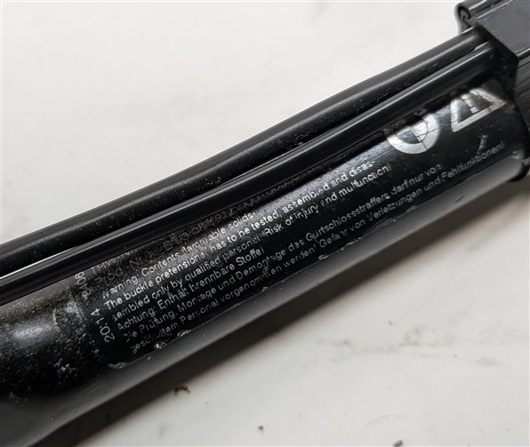 Thumbnail 9: 2008-2016 BMW 135i 328i 335i M3 X1 Z4 (E84 E87 E89 E90) DRIVER SEATBELT RECEIVER