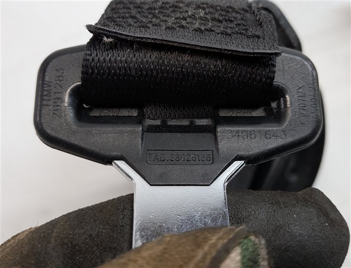 Thumbnail 7: 2012-2015 BMW X1 (E84) LEFT FRONT DRIVER SEATBELT BUCKLE RETRACTOR (Black)