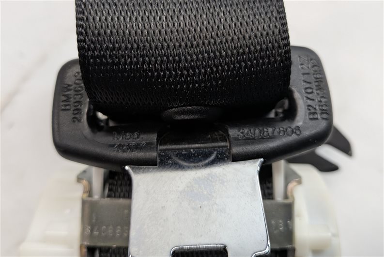 Thumbnail 9: 2013 BMW X1 (E84) REAR LEFT CENTER RIGHT SEAT SEATBELT RETRACTOR SET/2 (Black)
