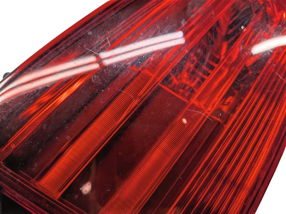 Thumbnail 10: 2012-2015 BMW X1 (E84) LEFT DRIVER REAR TRUNK INNER TAILLIGHT LIGHT LAMP