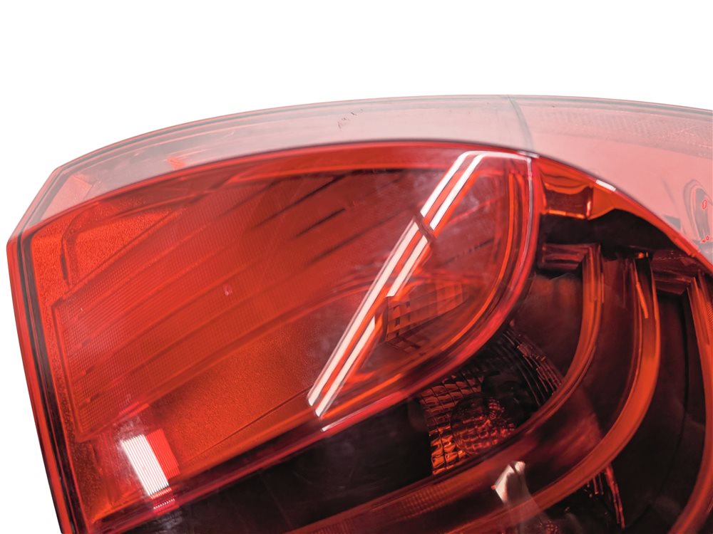 Thumbnail 13: 2012-2015 BMW X1 (E84) RIGHT PASSENGER REAR OUTER TAILLIGHT BRAKE LIGHT LAMP