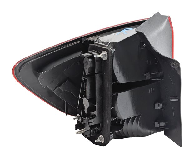 Thumbnail 5: 2012-2015 BMW X1 (E84) RIGHT PASSENGER REAR OUTER TAILLIGHT BRAKE LIGHT LAMP