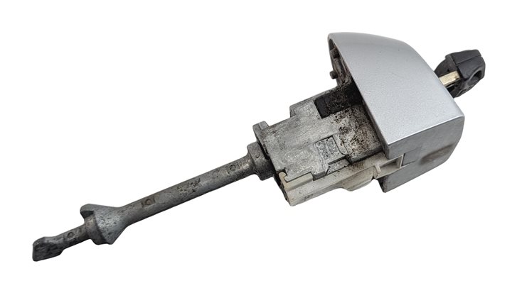 Thumbnail 5: 2013 BMW X1 (E84) DRIVER DOOR HANDLE LOCK CYLINDER w/ KEY