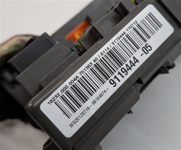Thumbnail 9: 2013 BMW X1 (E84) 2.0L (N20) ENGINE FUSE RELAY CONTROL BOX PANEL