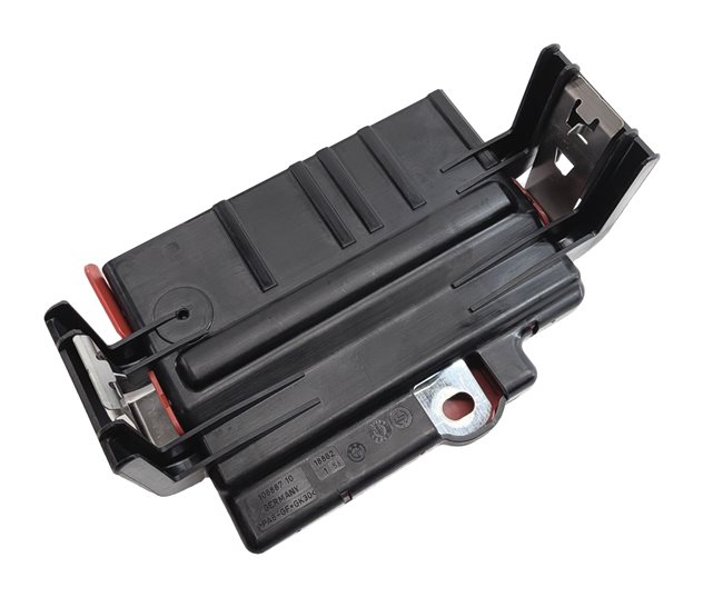 Thumbnail 5: 2013 BMW X1 (E84) 2.0L (N20) ENGINE FRONT POWER DISTRIBUTION PLATE BOX