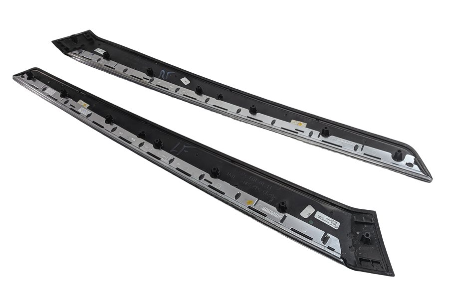 Thumbnail 12: 2011 MERCEDES E350 W212 INTERIOR FRONT DASH CENTER CONSOLE DOOR TRIM SET/8 (ASH)
