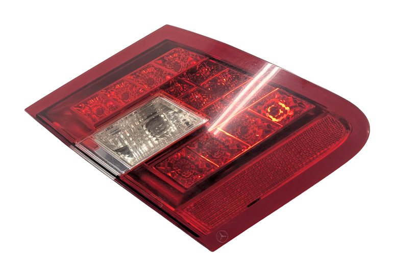 10-13 MERCEDES E-CLASS (W212) SEDAN LEFT REAR INNER TRUNK TAILLIGHT LIGHT LAMP