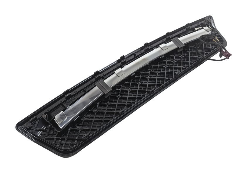 Thumbnail 5: 2011 MERCEDES E350 (W212) REAR UPPER THIRD 3RD STOP BRAKE LIGHT LAMP