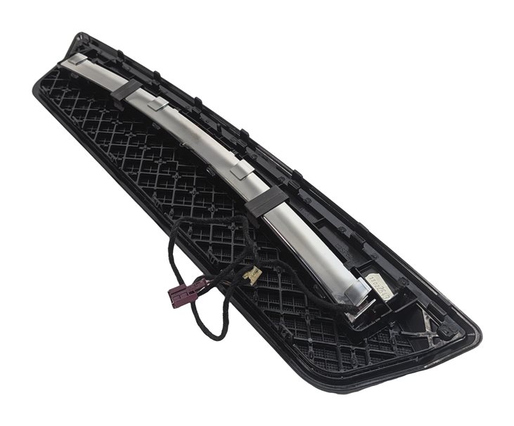 Thumbnail 6: 2011 MERCEDES E350 (W212) REAR UPPER THIRD 3RD STOP BRAKE LIGHT LAMP