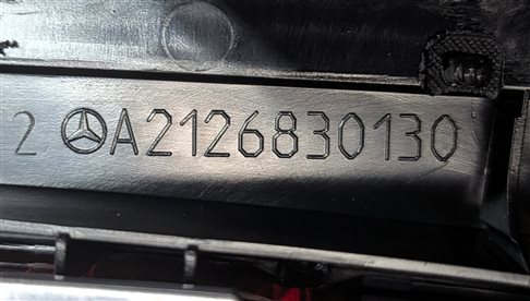 Thumbnail 8: 2011 MERCEDES E350 (W212) REAR UPPER THIRD 3RD STOP BRAKE LIGHT LAMP