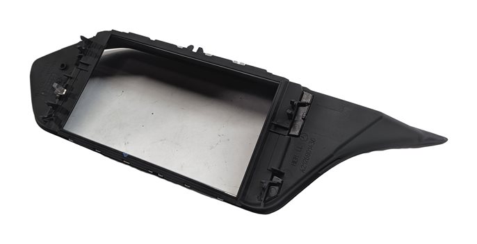 Thumbnail 6: 2011 MERCEDES E350 (W212) FRONT CENTER DASH MEDIA SCREEN TRIM SURROUND BEZEL
