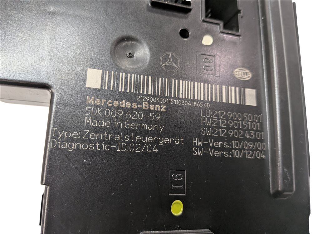 Thumbnail 6: 11-12 MERCEDES E350 E550 CLS550 (W212 W218) REAR SIGNAL ACQUISITION MODULE SAM