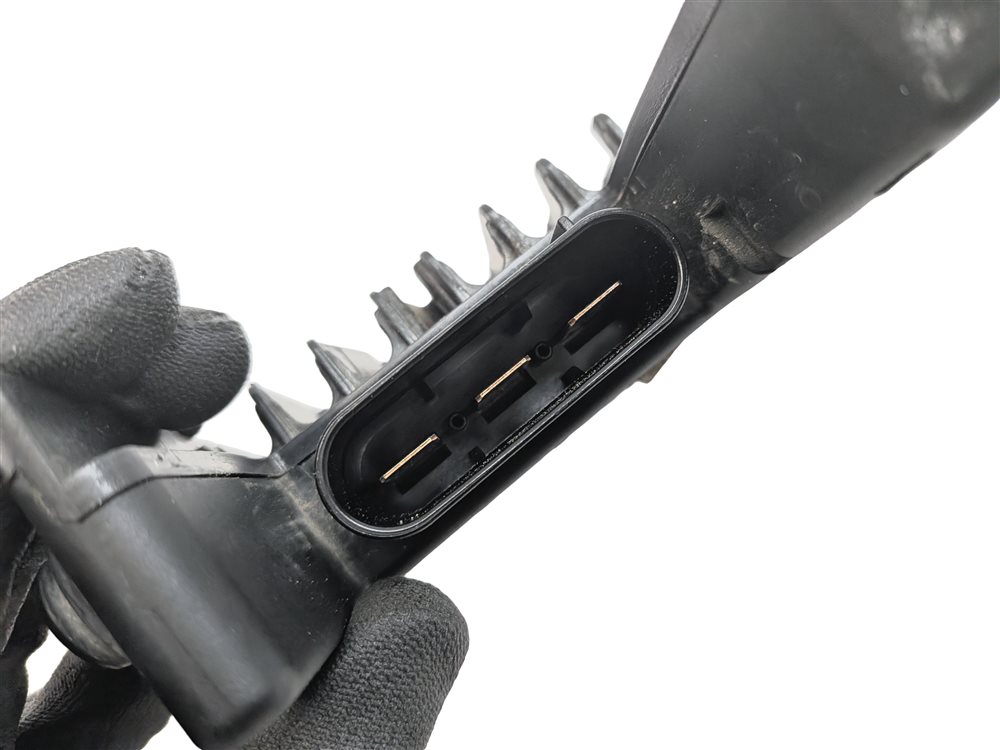 Thumbnail 6: 2011 MERCEDES E350 (W212) 3.5L POSITIVE POWER DISTRIBUTION CONTROL MODULE