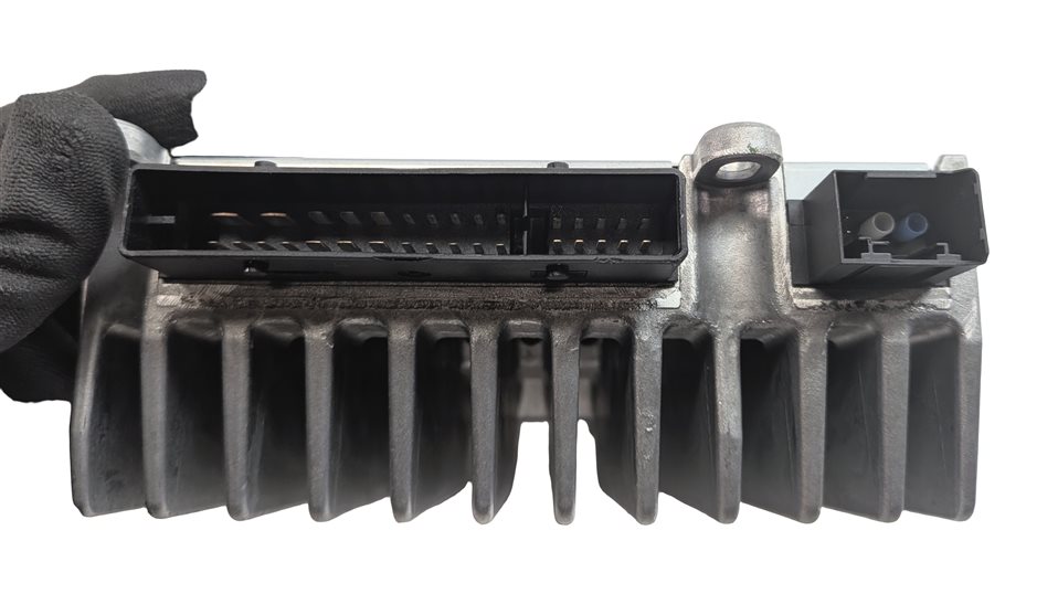 Thumbnail 5: 08-13 MERCEDES C300 C350 C63 E350 E550 E63 GLK3450 CLS550 HARMAN AUDIO AMPLIFIER