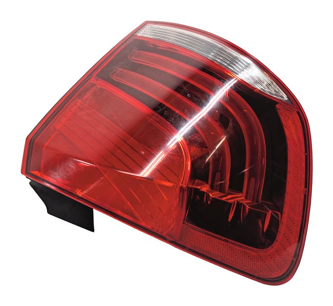 2012-2015 BMW X1 (E84) LEFT DRIVER REAR OUTER TAILLIGHT BRAKE LIGHT LAMP
