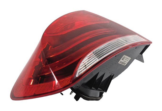 Thumbnail 4: 2012-2015 BMW X1 (E84) LEFT DRIVER REAR OUTER TAILLIGHT BRAKE LIGHT LAMP