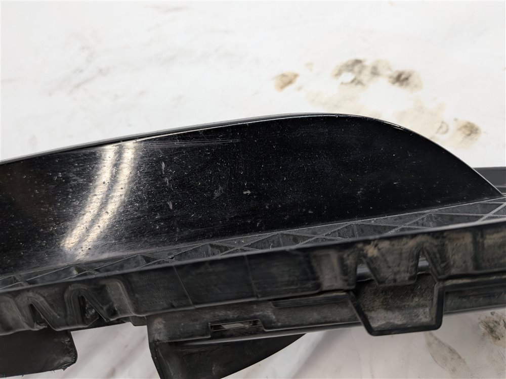Thumbnail 8: 13-15 BMW X1 (E84) FRONT LOWER BUMPER CENTER AIR VENT GRILLE TRIM PANEL