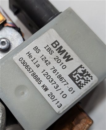 Thumbnail 6: 2014 BMW X1 (E84) 3.0L (N55) ENGINE NEGATIVE BATTERY TERMINAL WIRE CABLE w/ IBS