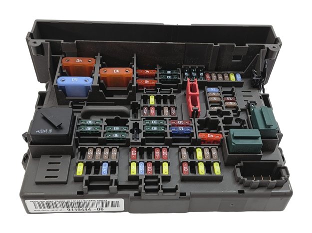 Thumbnail 2: 08-15 BMW 128i 135i 328i 335i M3 X1 (E84 E87 E90) POWER DISTRIBUTION FUSE BOX