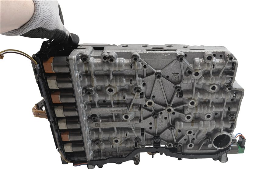 Thumbnail 9: 13-16 RANGE ROVER SPORT LR4 (L405 L419 L494) 8HP70 AUTO TRANSMISSION VALVE BODY