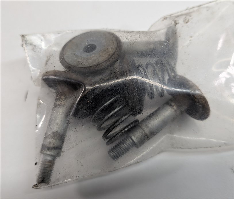 Thumbnail 7: 2014 LAND ROVER LR4 (L319) AIR SUSPENSION COMPRESSOR MOUNTING BRACKET w/HARDWARE