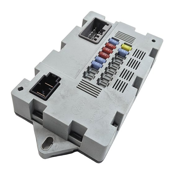 Thumbnail 3: 2014 LAND ROVER LR4 (L319) CABIN FUSE BOX RELAY CARRIER MODULE