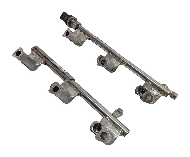 Thumbnail 1: 2014 LAND ROVER LR4 L319 3.0L SUPER 306PS AJ126 ENGINE FUEL INJECTOR RAIL SET/2