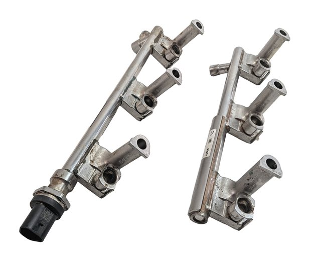 Thumbnail 3: 2014 LAND ROVER LR4 L319 3.0L SUPER 306PS AJ126 ENGINE FUEL INJECTOR RAIL SET/2