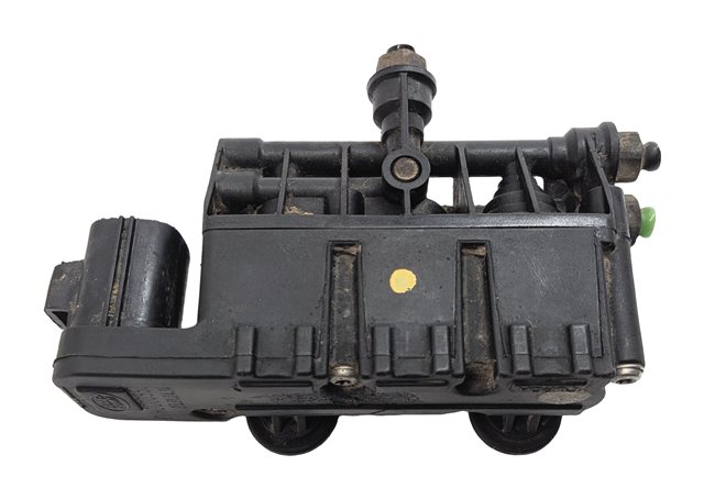 Thumbnail 5: 2014 LAND ROVER LR4 (L319) REAR AIR SUSPENSION VALVE BLOCK
