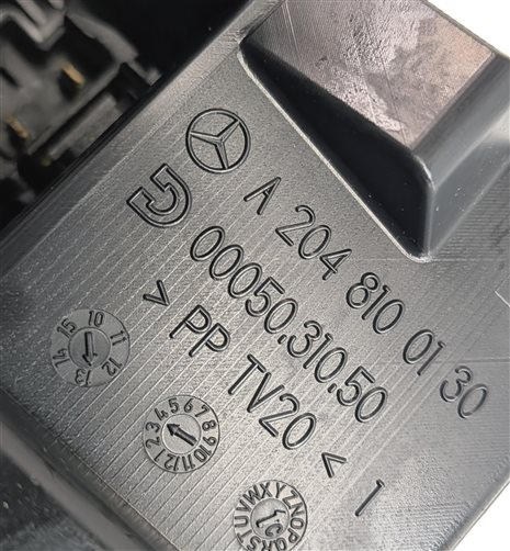 Thumbnail 7: 2014 MERCEDES C350 (W204) REAR CENTER CONSOLE ASHTRAY COMPARTMENT w/12V SOCKET
