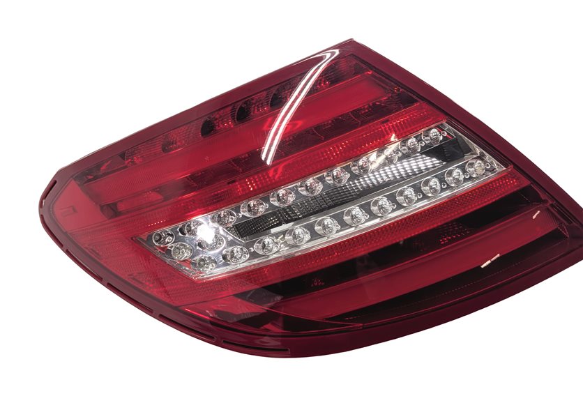 2012-2015 MERCEDES BENZ C250 C300 C350 (W204) LEFT DRIVER TAILLIGHT BRAKE LIGHT