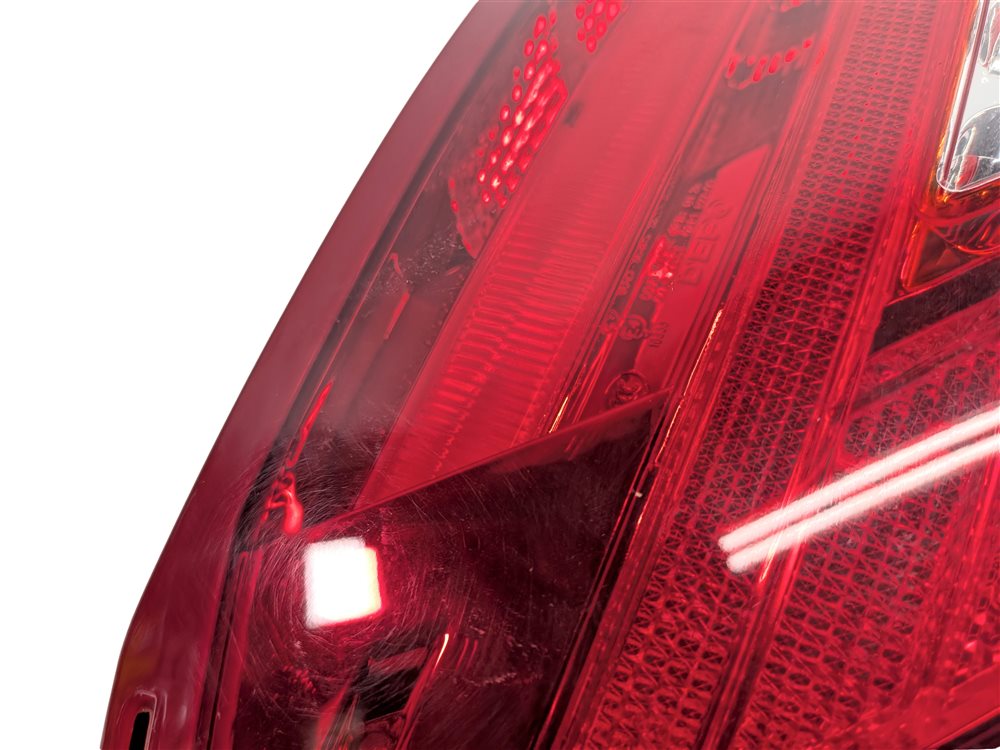 Thumbnail 13: 2012-2015 MERCEDES BENZ C250 C300 C350 (W204) LEFT DRIVER TAILLIGHT BRAKE LIGHT