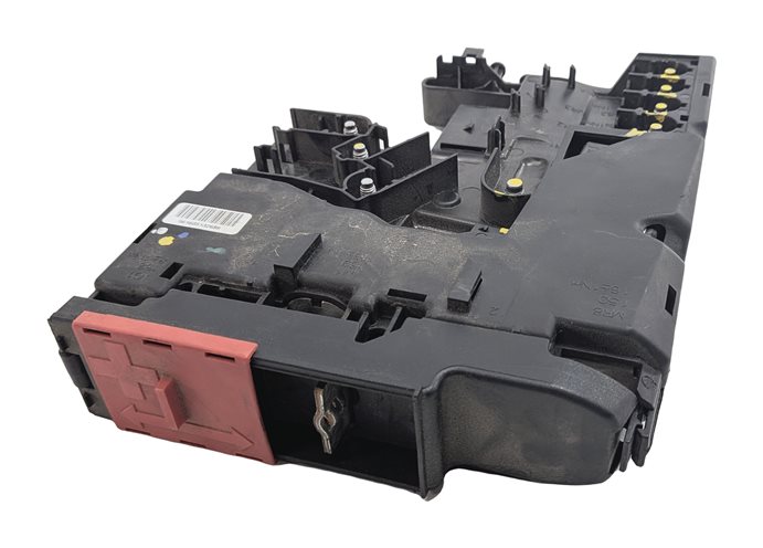 Thumbnail 3: 2014 MERCEDES C350 (W204) 3.5L (276.957) REAR TRUNK FUSE RELAY PANEL BOX