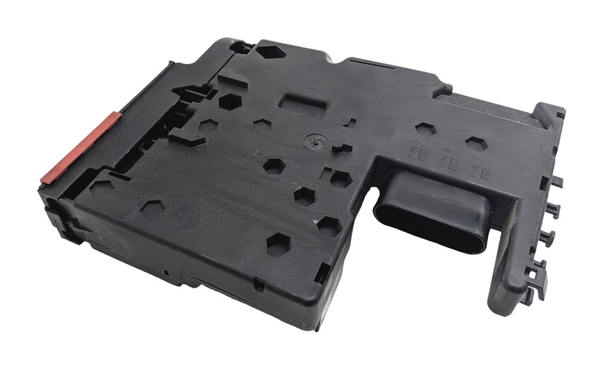 Thumbnail 6: 2014 MERCEDES C350 (W204) 3.5L (276.957) REAR TRUNK FUSE RELAY PANEL BOX