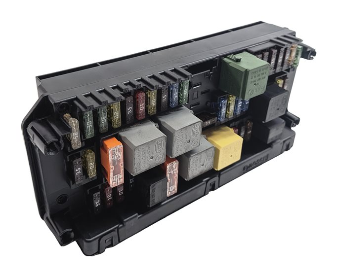 Thumbnail 2: 2014 MERCEDES C350 (W204) 3.5L (276.957) FRONT SAM MODULE w/ FUSE RELAY PANEL