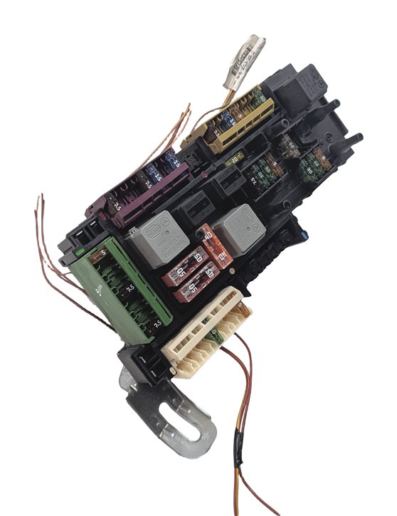 2014 MERCEDES C350 (W204) 3.5L (276.957) REAR TRUNK SAM MODULE RELAY FUSE BOX