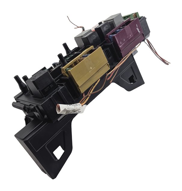 Thumbnail 4: 2014 MERCEDES C350 (W204) 3.5L (276.957) REAR TRUNK SAM MODULE RELAY FUSE BOX